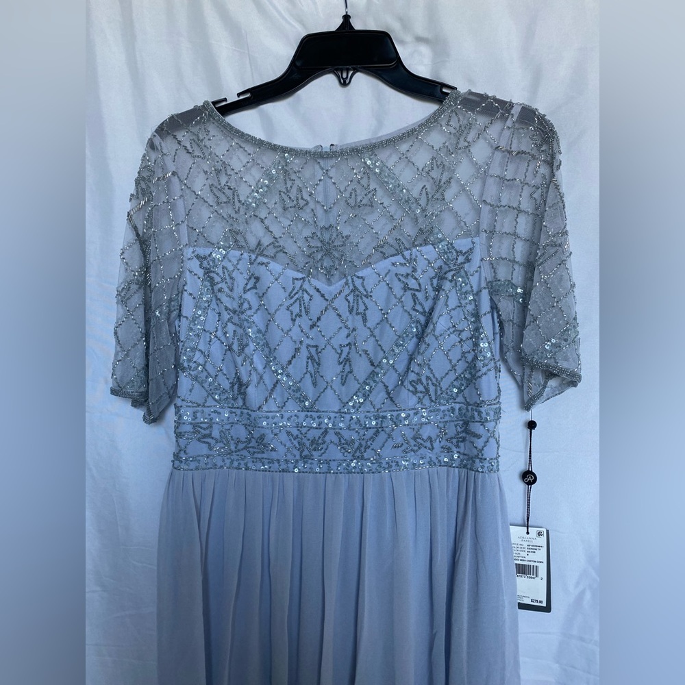 NWT Adrianna Papell Beaded Gown Size 8 - Picture 3 of 12